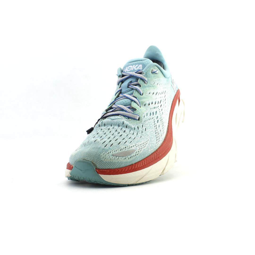 HOKA ONE ONE CLIFTON 8