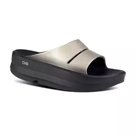 OOFOS Women's OOMEGA OOAHH Luxe Sandal